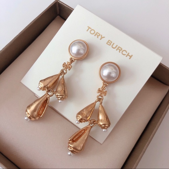 Tory Burch Jewelry - ToryBurch Poetry Of Things Pearl Earring